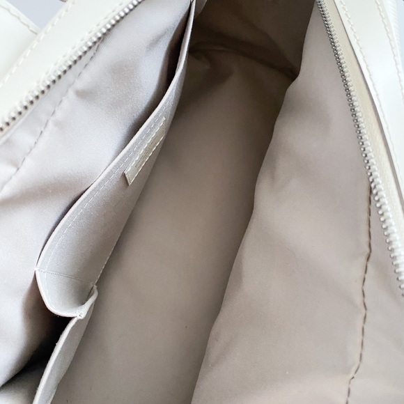 Louis Vuitton Bowling Montaigne GM - Ivory Epi Leather - Picture 9 of 12